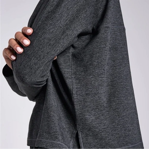 GIRLFRIEND COLLECTIVE ReSet Long Sleeve Tee - Light Grey Size 5X - Picture 3 of 5